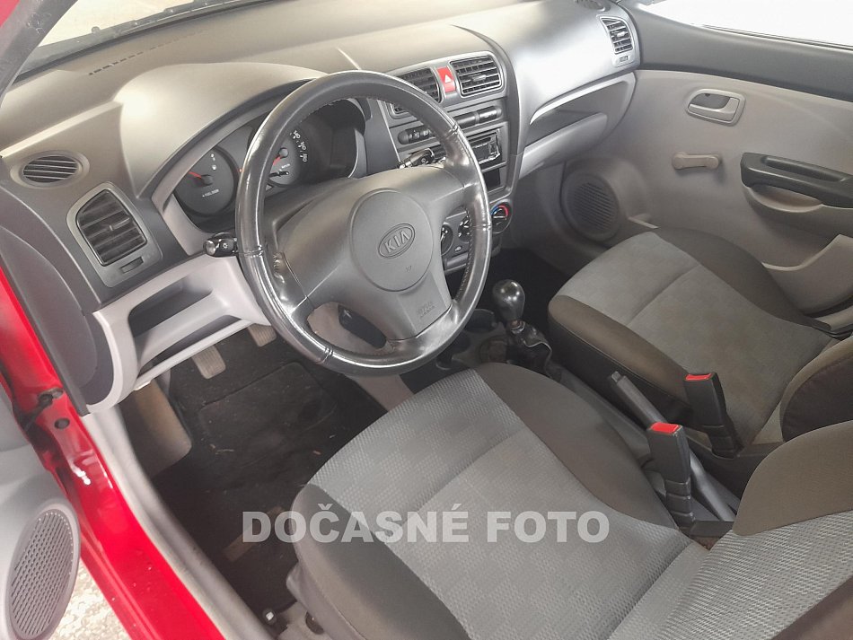 Kia Picanto 1.0i 