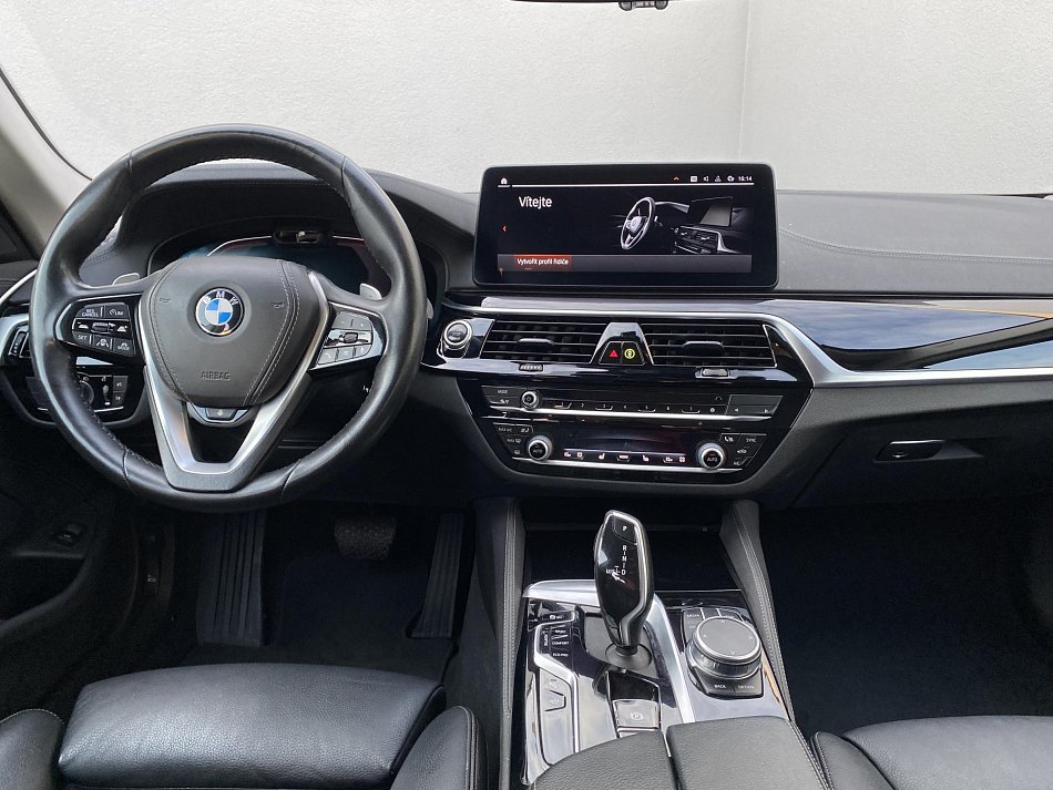 BMW Řada 5 3.0 D LuxuryLine Xdrive, 540d