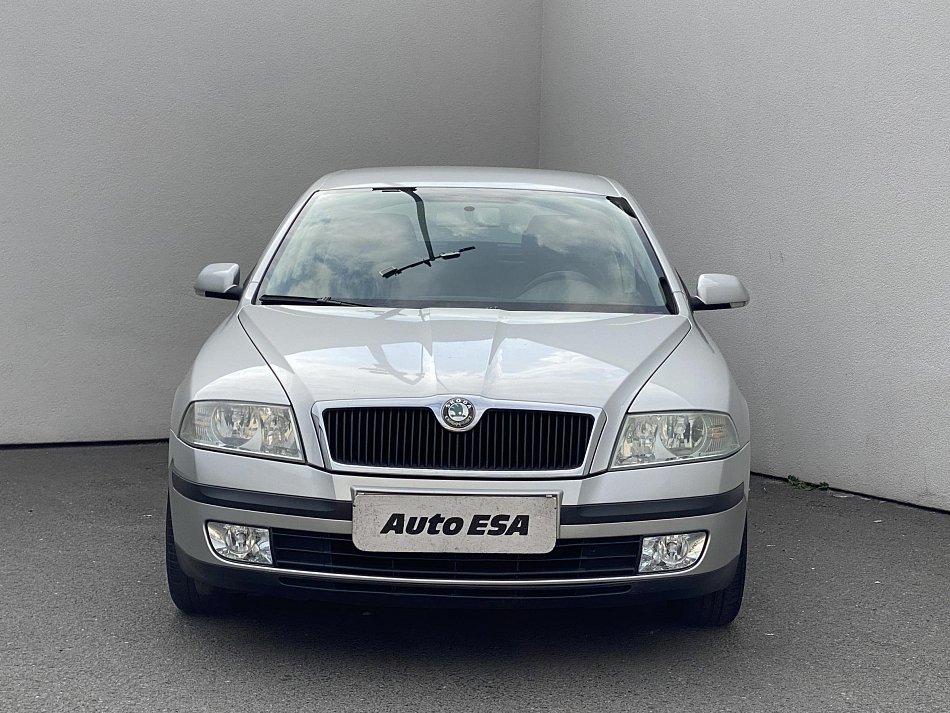 Škoda Octavia II 1.6 MPi Ambiente