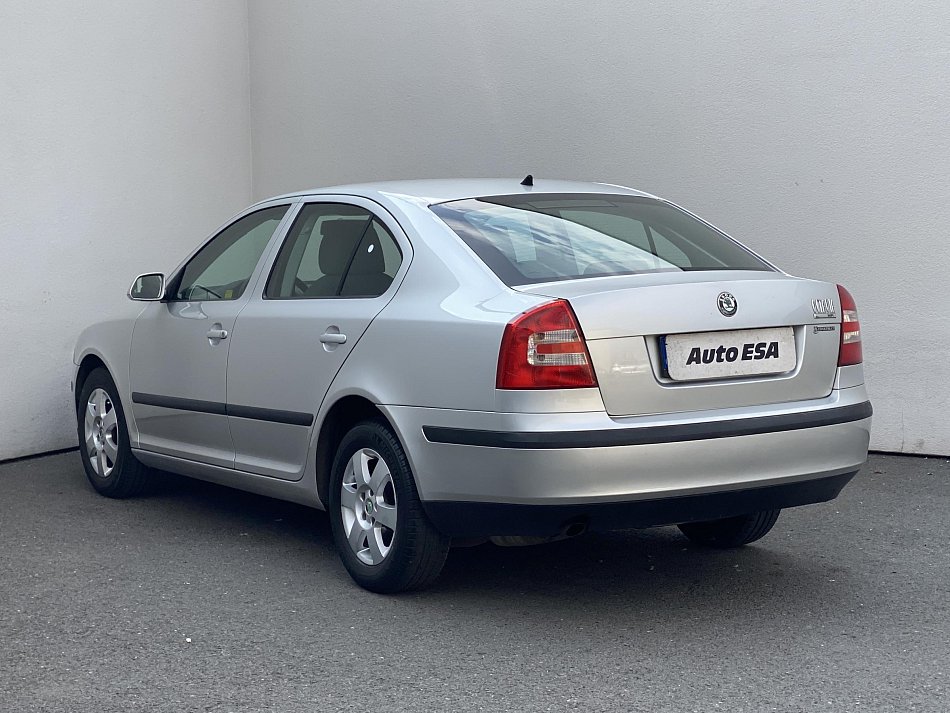 Škoda Octavia II 1.6 MPi Ambiente