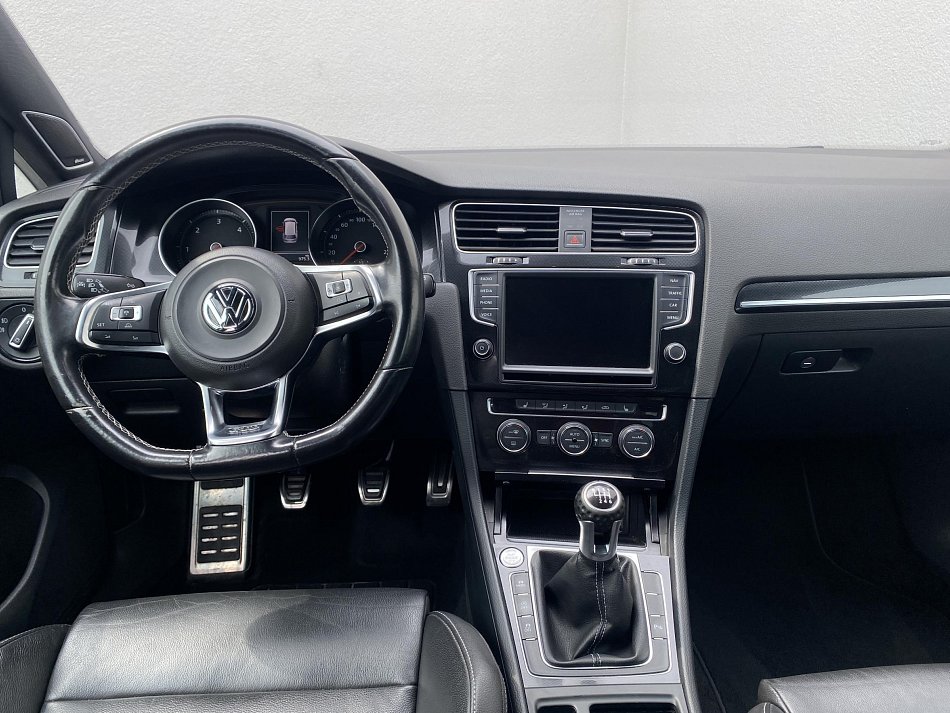 Volkswagen Golf 2.0 TDi GTD