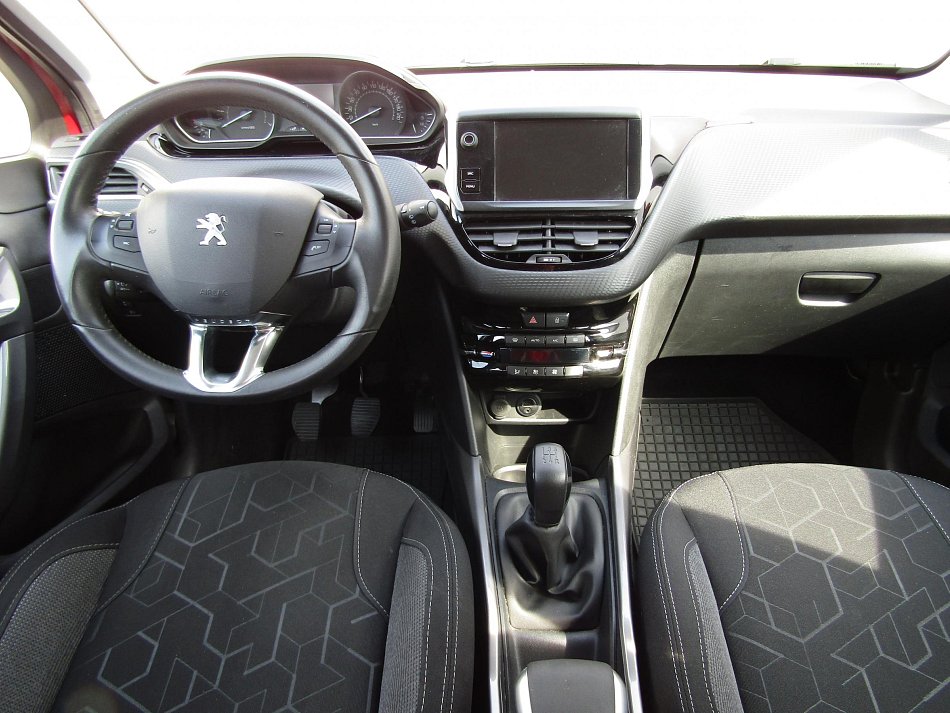 Peugeot 2008 1.2PT 