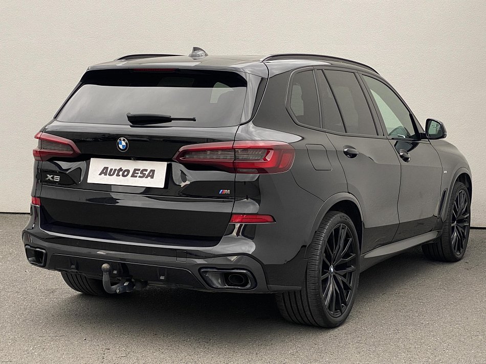 BMW X5 3.0i  xDrive40i