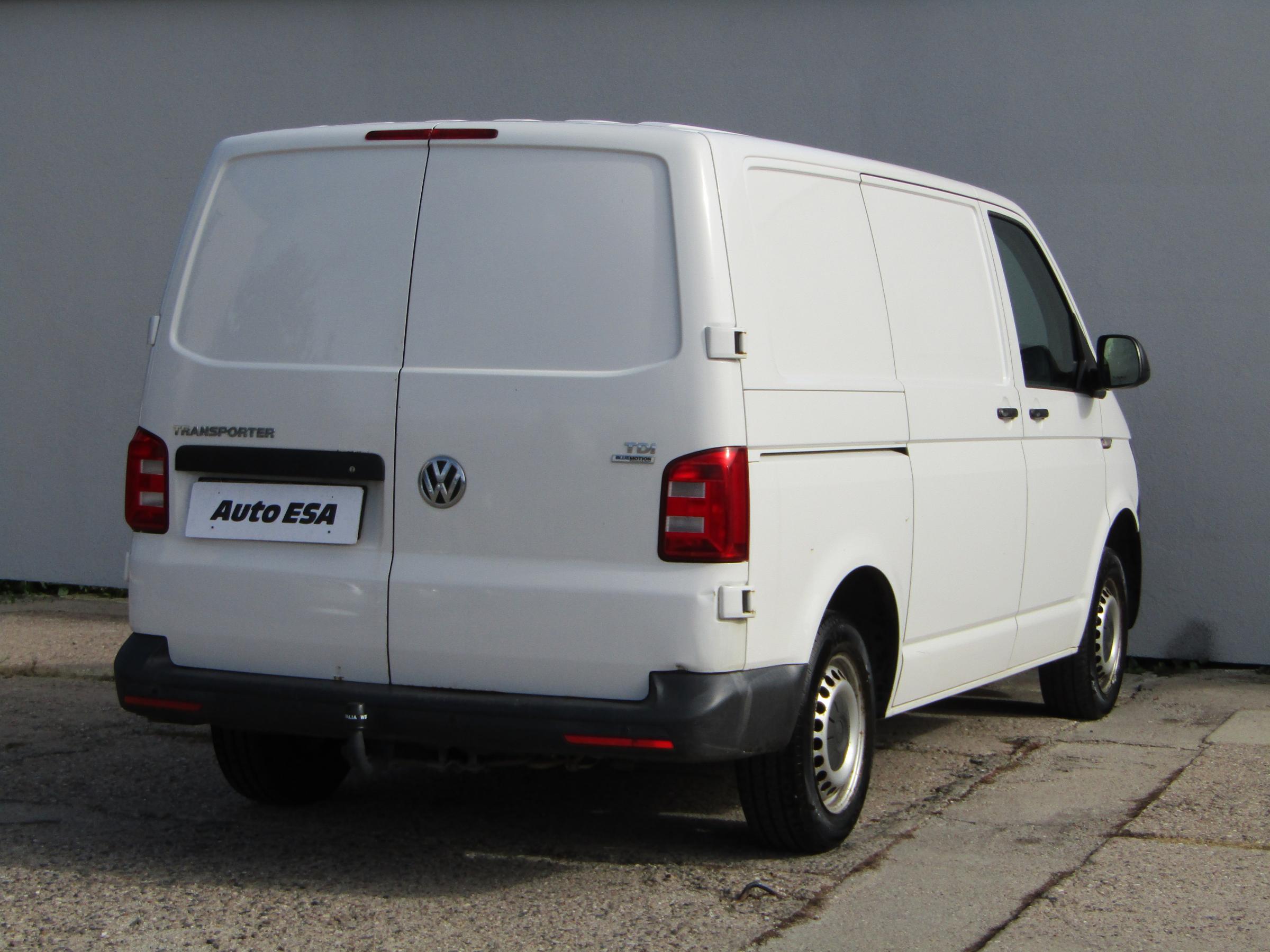 Volkswagen Transporter, 2015 - pohled č. 6