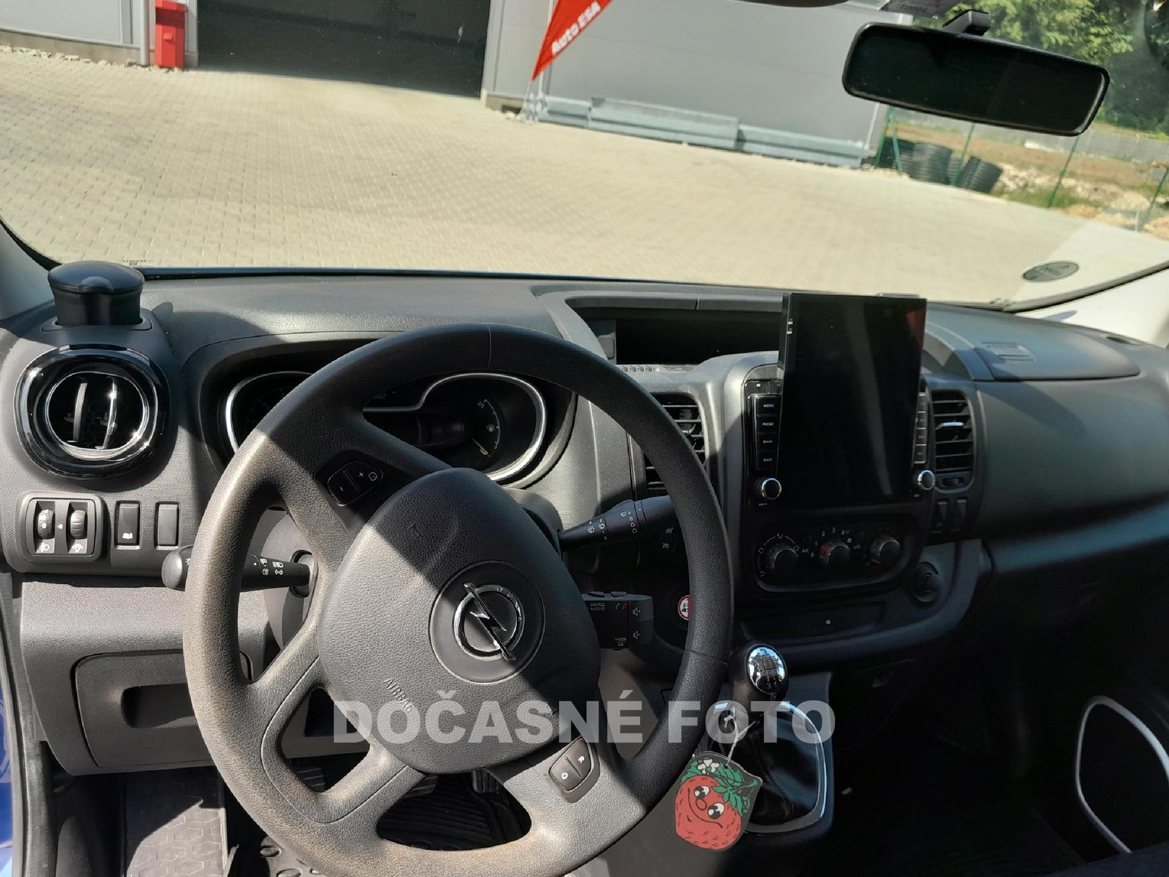 Opel Vivaro, 2015 - pohled č. 5