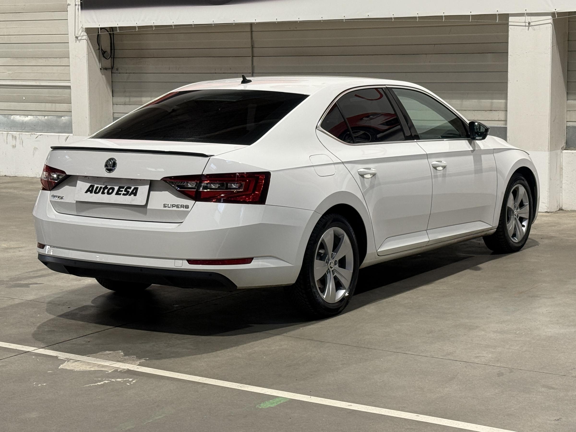 Škoda Superb III, 2018 - pohled č. 4