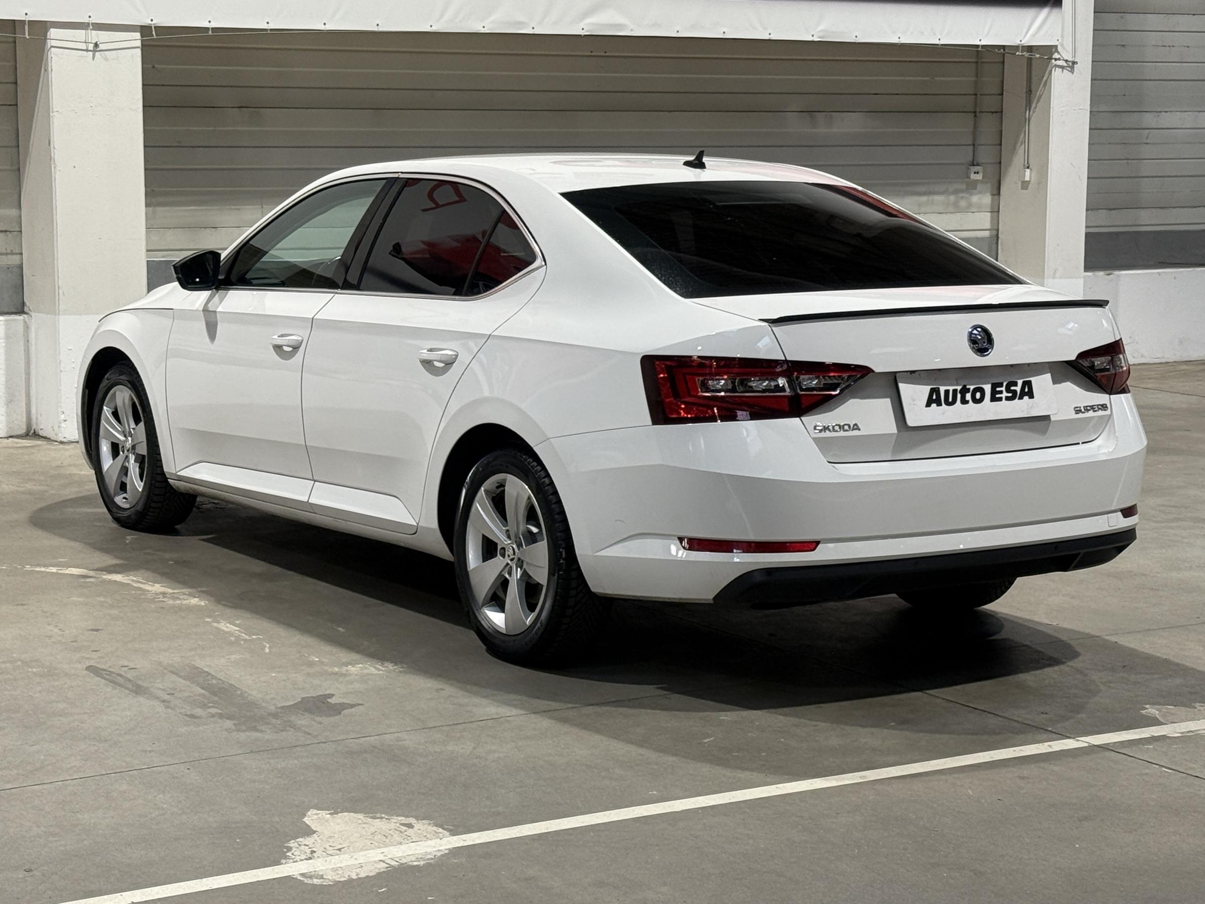 Škoda Superb III, 2018 - pohled č. 6