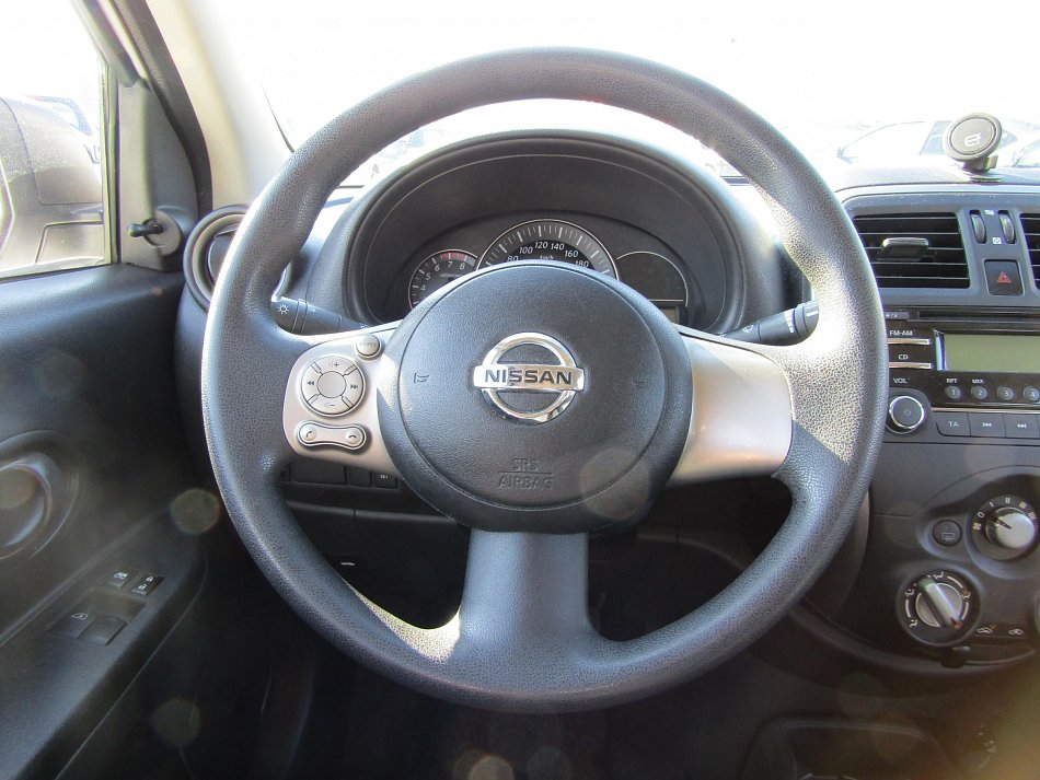 Nissan Micra 1.2i 