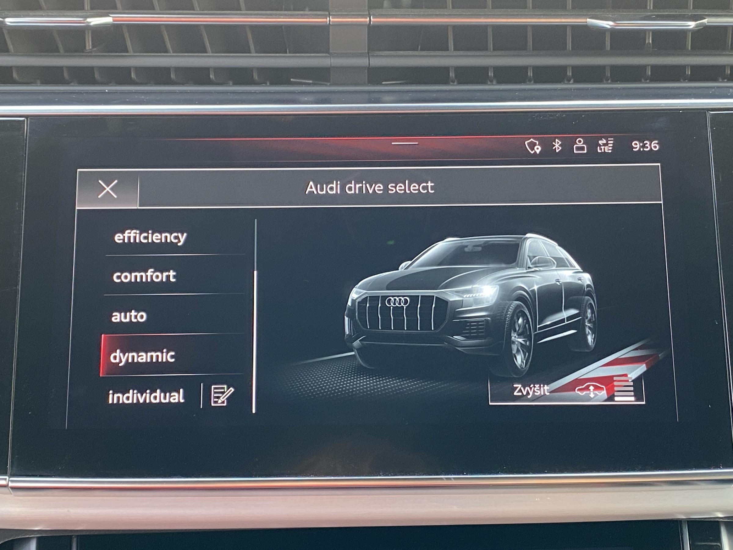 Audi SQ8, 2019 - pohled č. 13