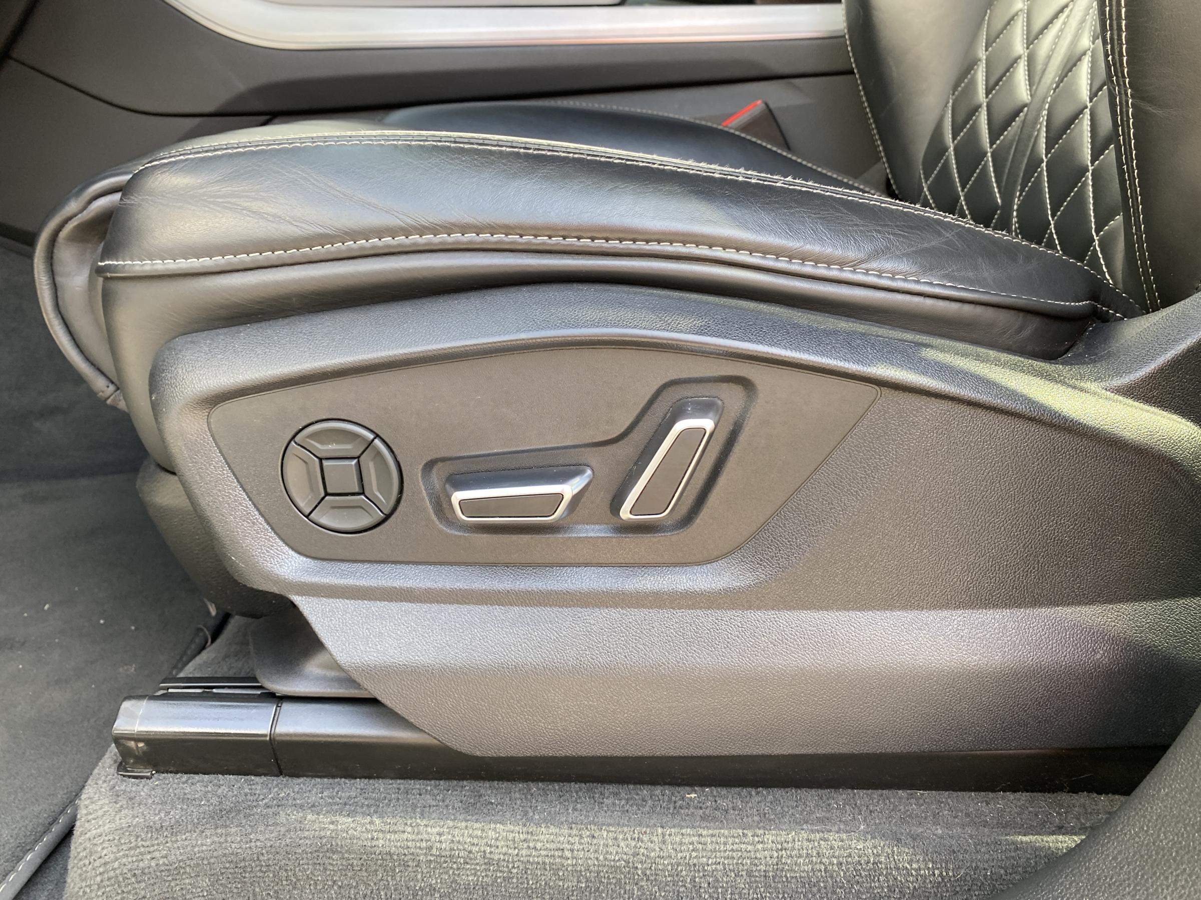 Audi SQ8, 2019 - pohled č. 25