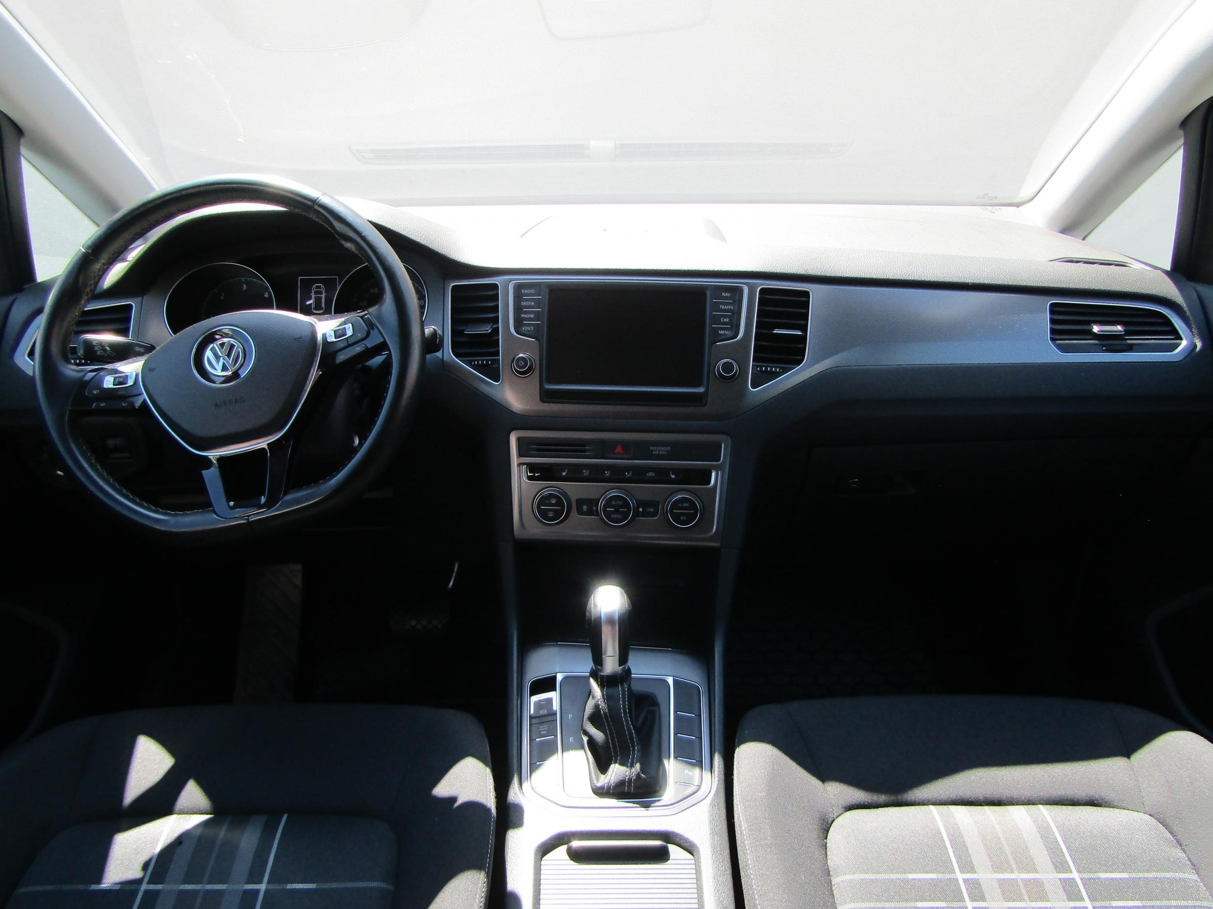 Volkswagen Sportsvan, 2016 - pohled č. 10