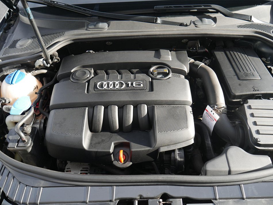 Audi A3 1.6MPi 