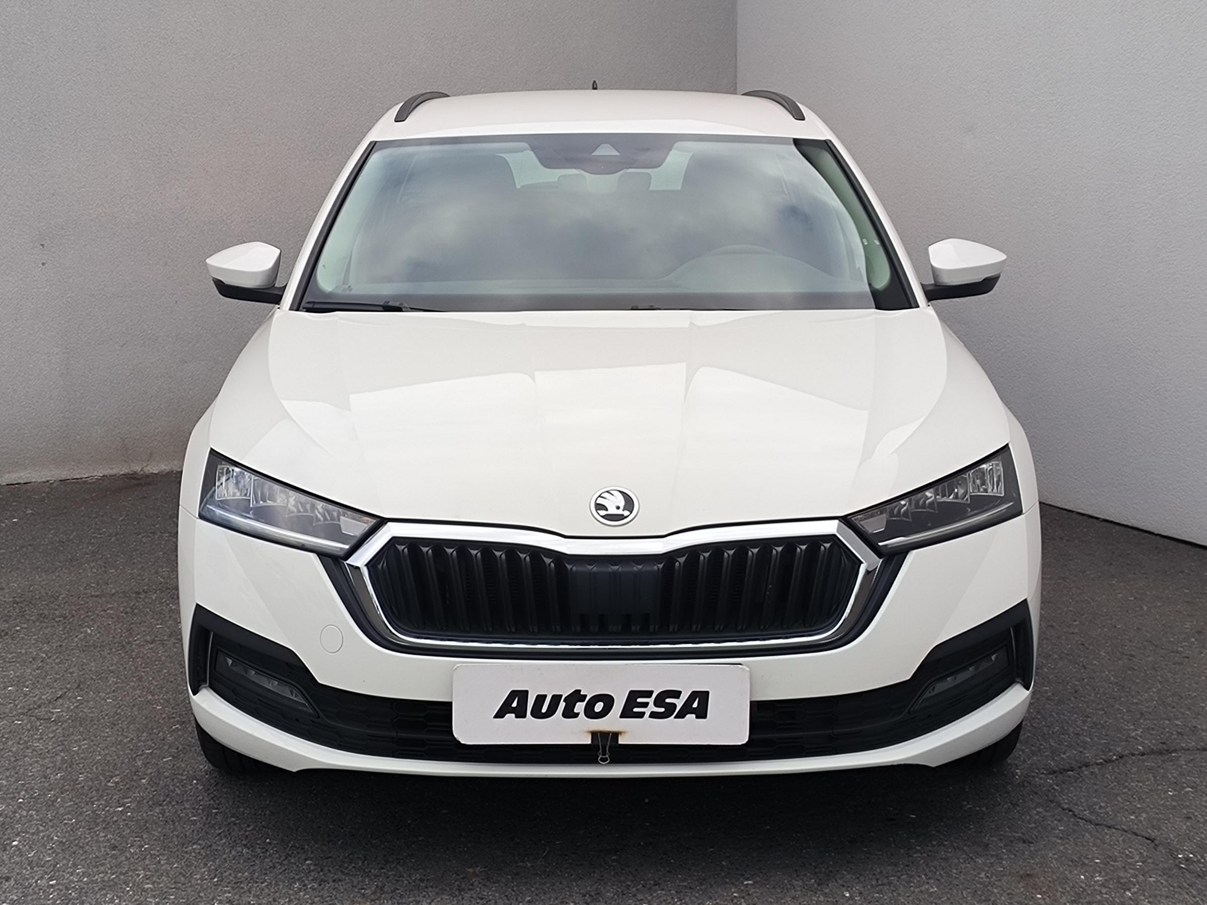 Škoda Octavia IV, 2022 - pohled č. 2