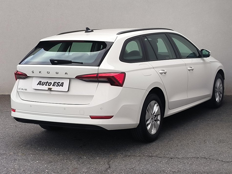 Škoda Octavia IV 1.5TSI Ambition Plus