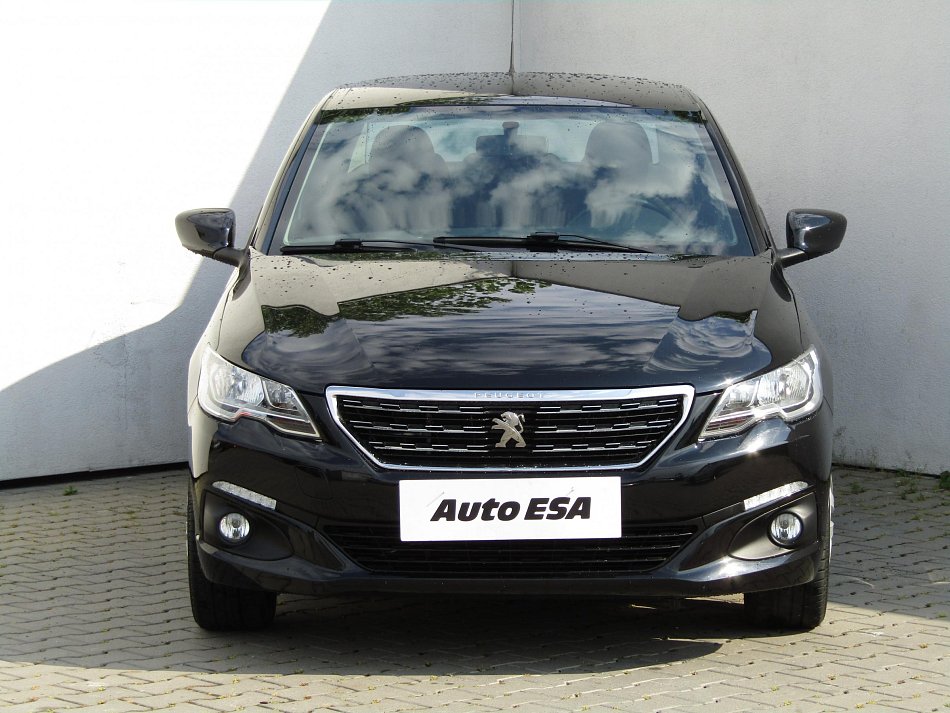 Peugeot 301 1.2 i Allure