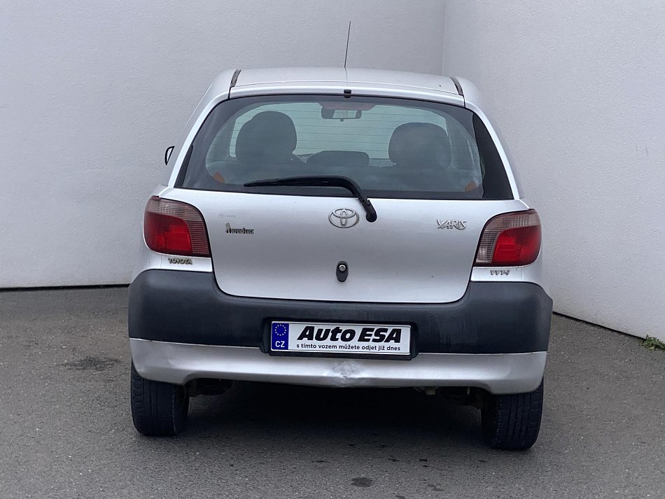 Toyota Yaris 1.0 VVT-i 