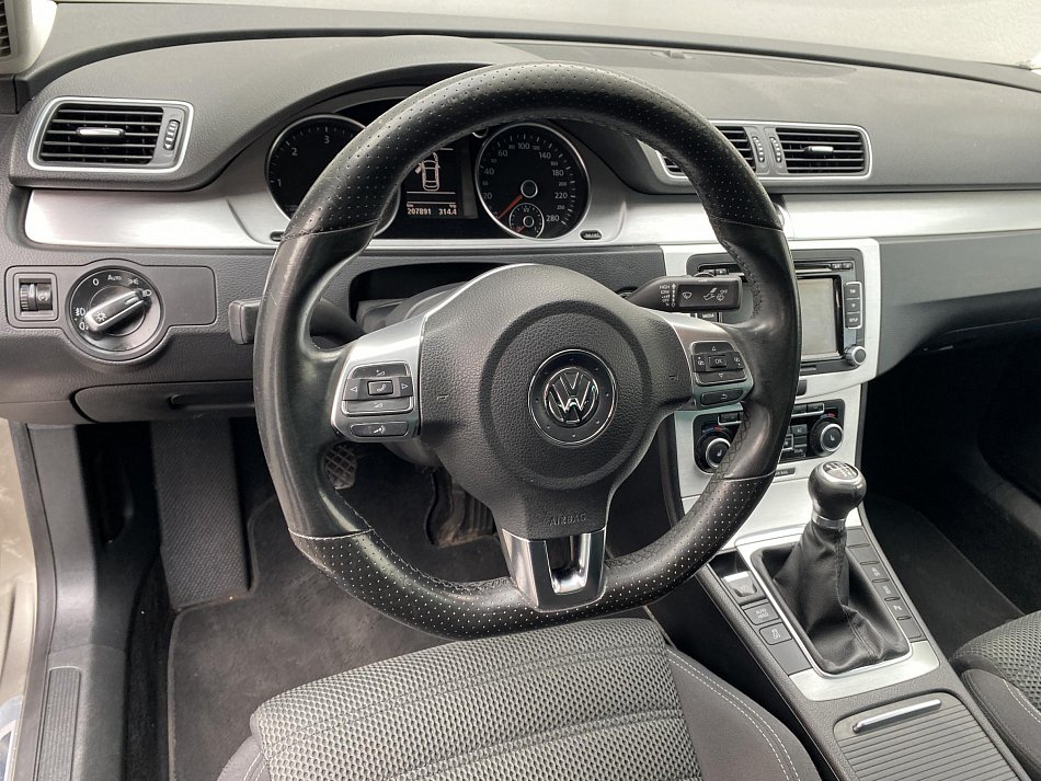 Volkswagen CC 2.0TDi 