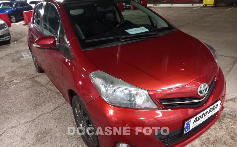 Toyota Yaris 1.3 i 