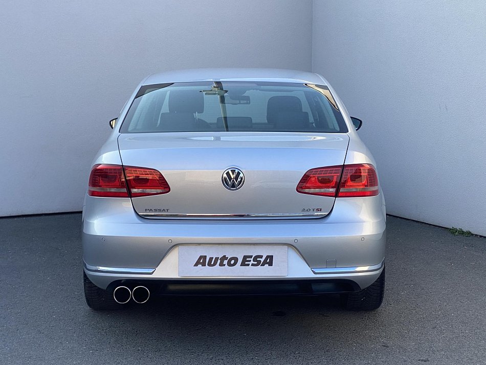 Volkswagen Passat 2.0 TSI Highline