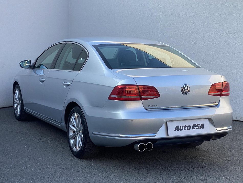 Volkswagen Passat 2.0 TSI Highline