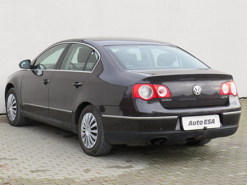 Volkswagen Passat 2.0FSI 