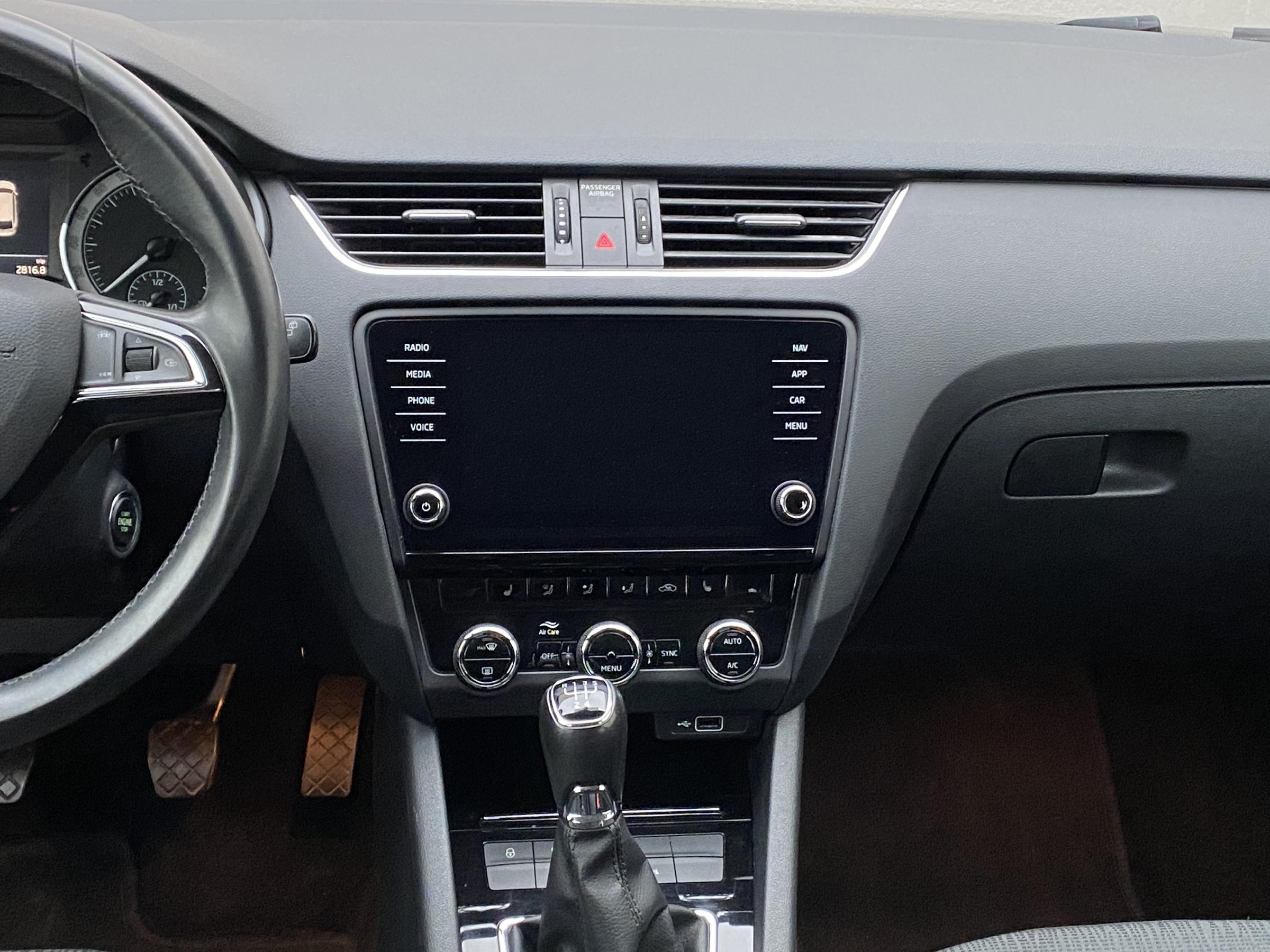 Škoda Octavia III, 2019 - pohled č. 10