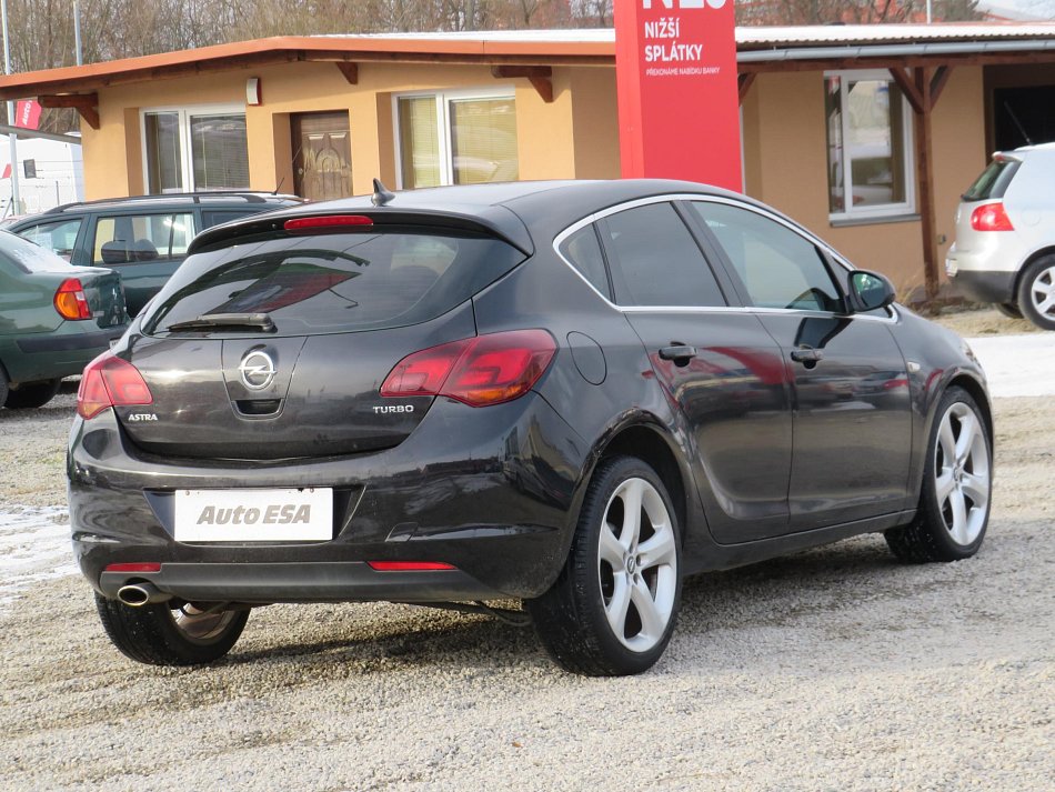 Opel Astra 1.4 T 