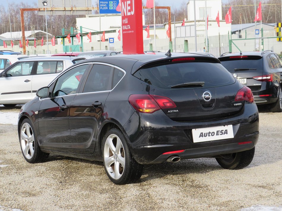 Opel Astra 1.4 T 