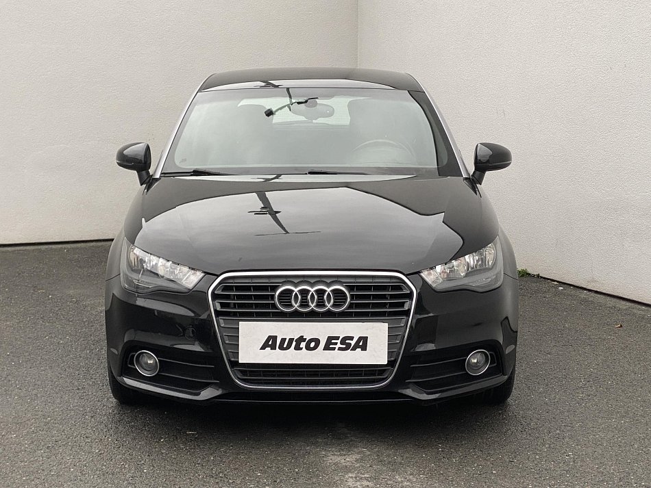 Audi A1 1.6 TDi S-line