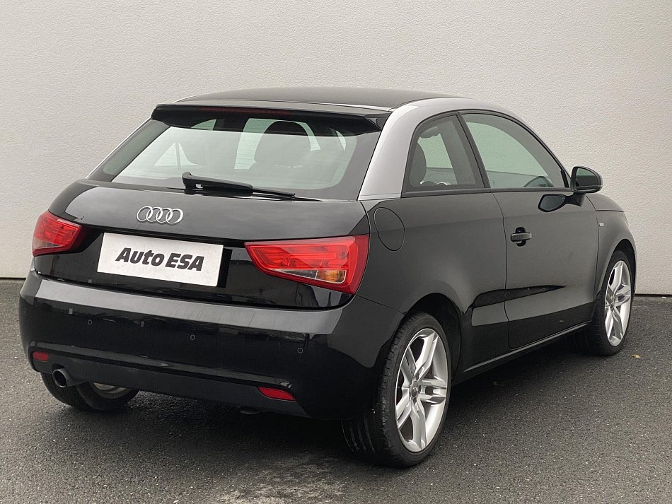 Audi A1 1.6 TDi S-line