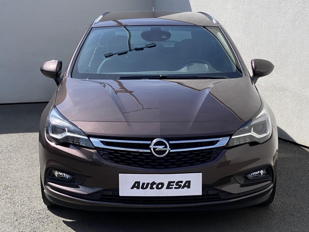 Opel Astra, 2016 - pohled č. 2