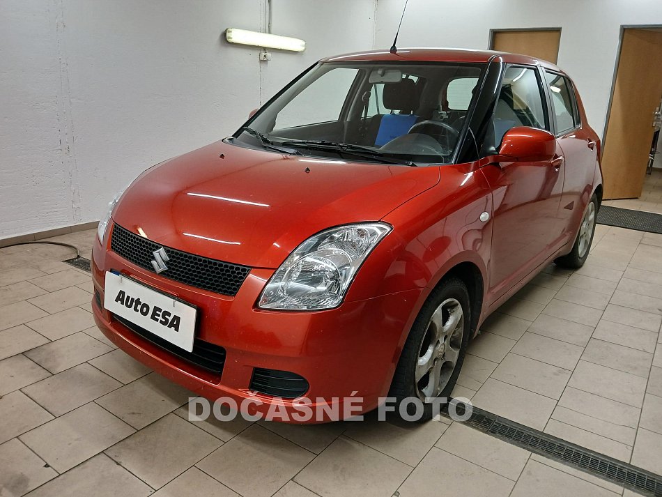 Suzuki Swift 1.3 i 