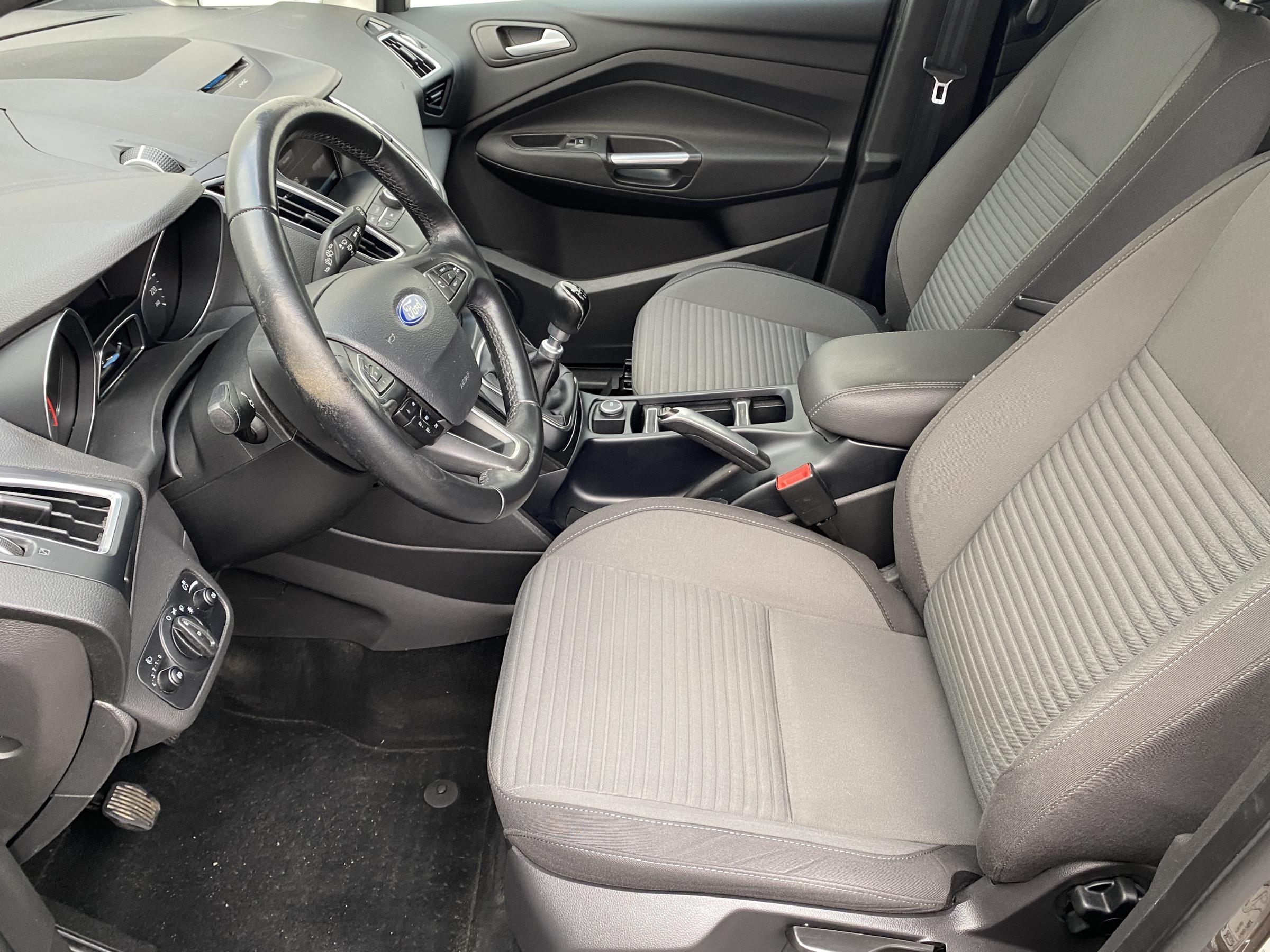 Ford Grand C-MAX, 2016 - pohled č. 13