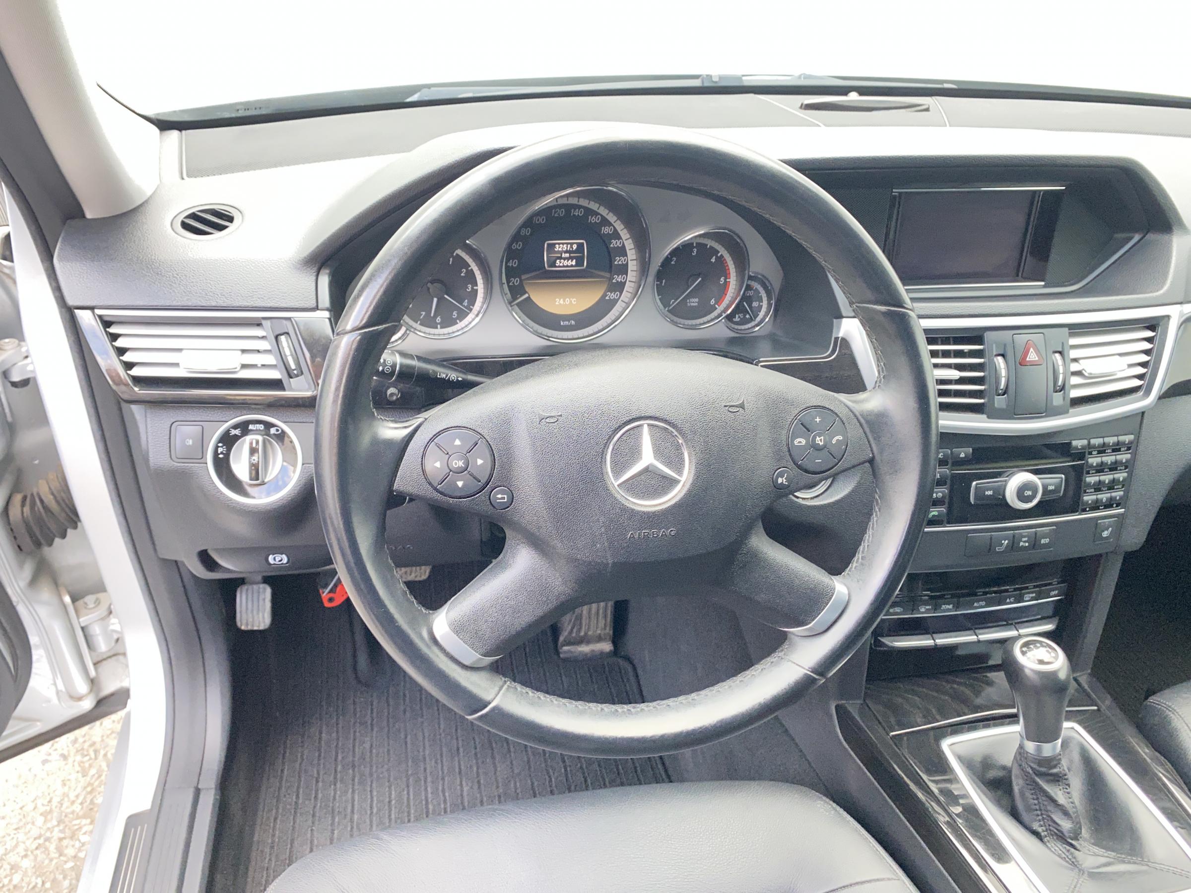 Mercedes-Benz Třída E, 2012 - pohled č. 13