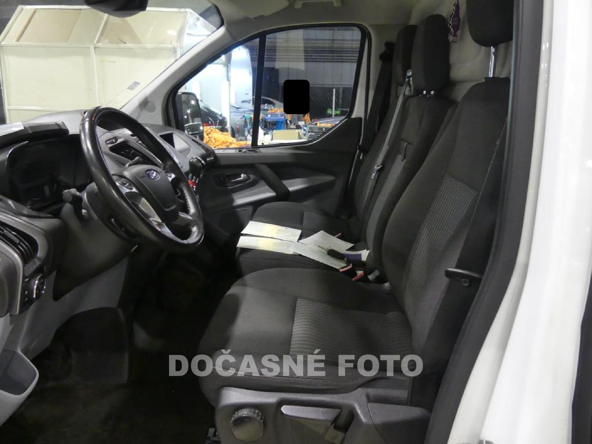 Ford Transit Custom, 2016 - pohled č. 4