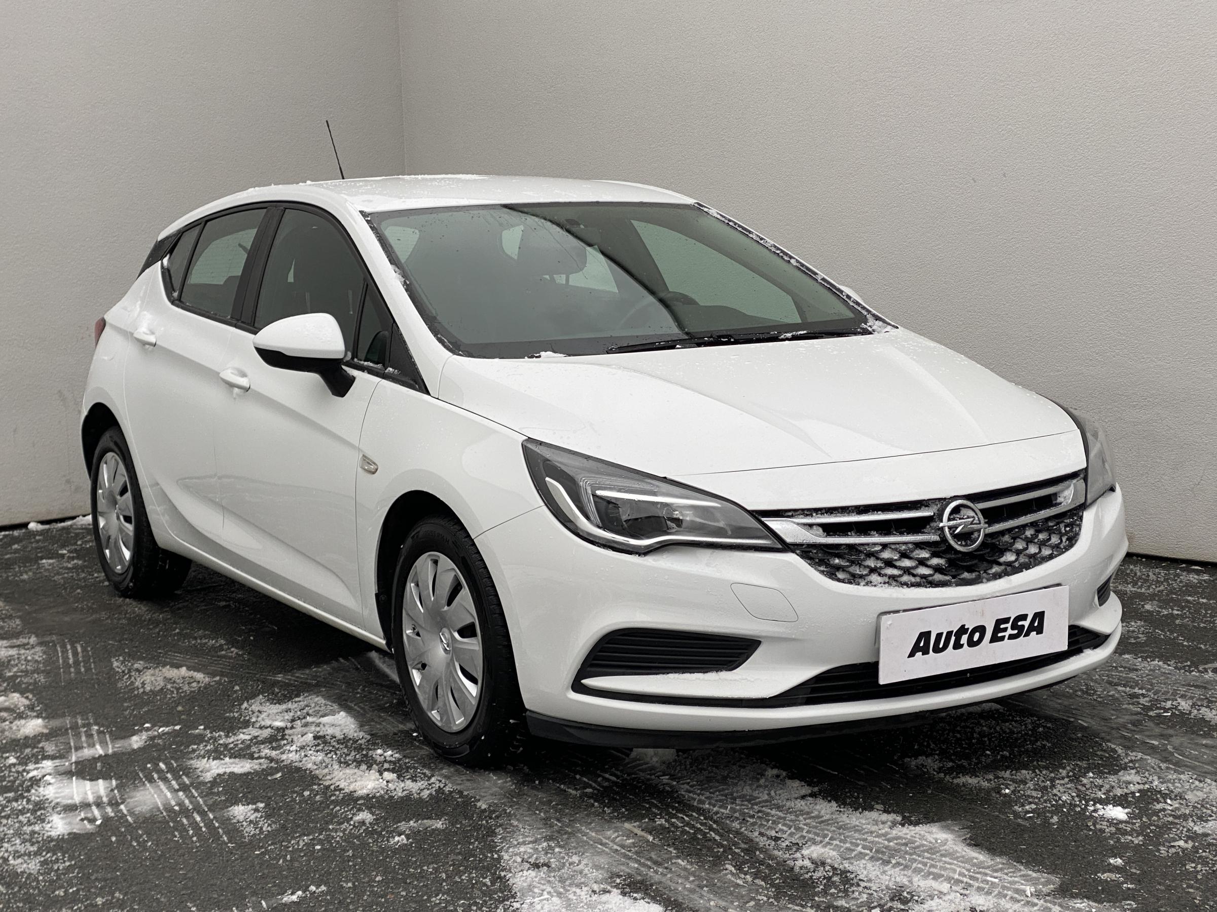 Opel Astra, 2019