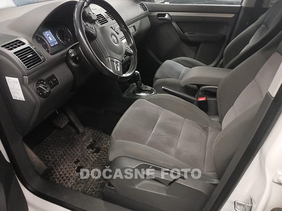 Volkswagen Touran 2.0 TDi 