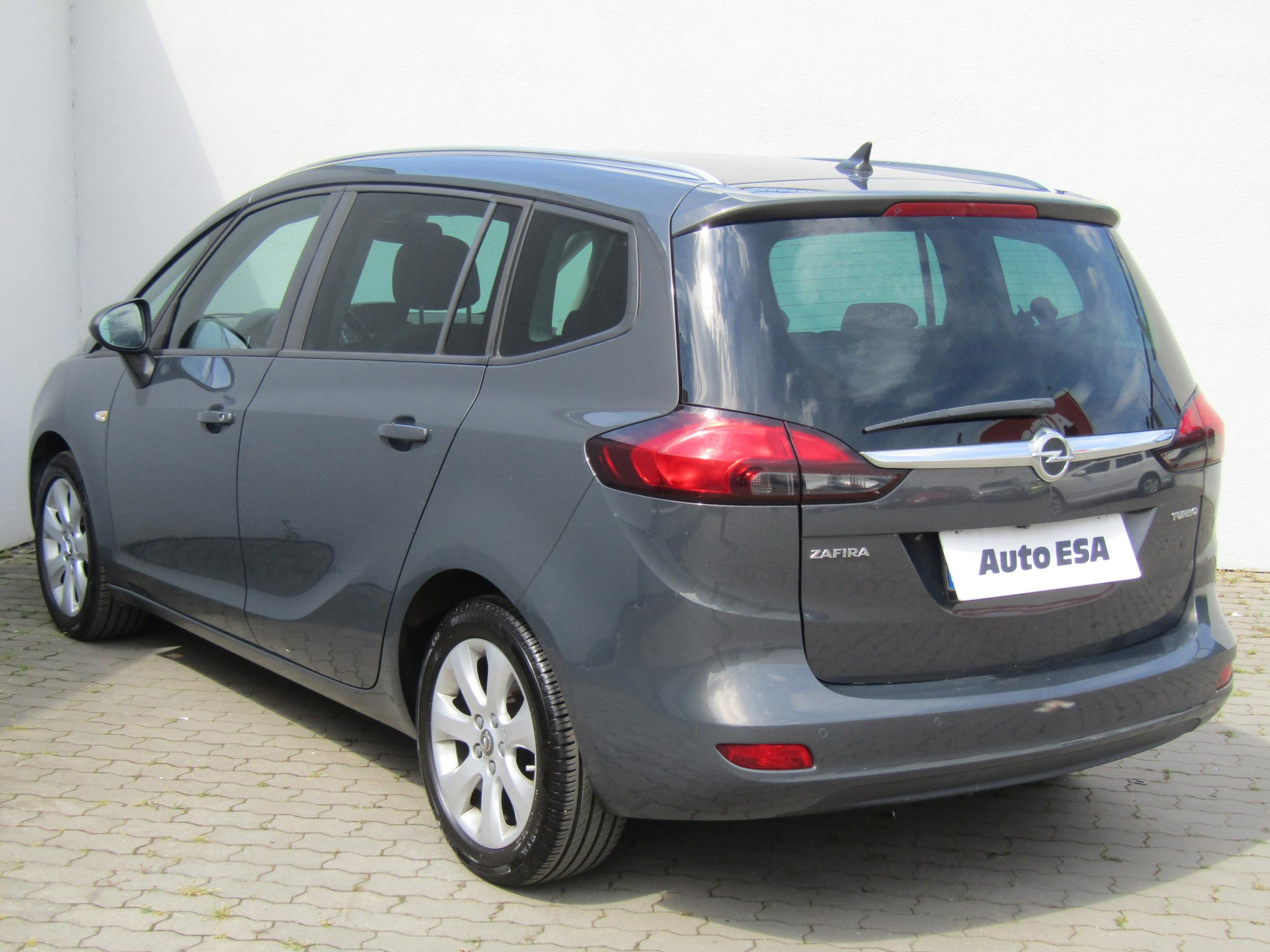 Opel Zafira, 2015 - pohled č. 4