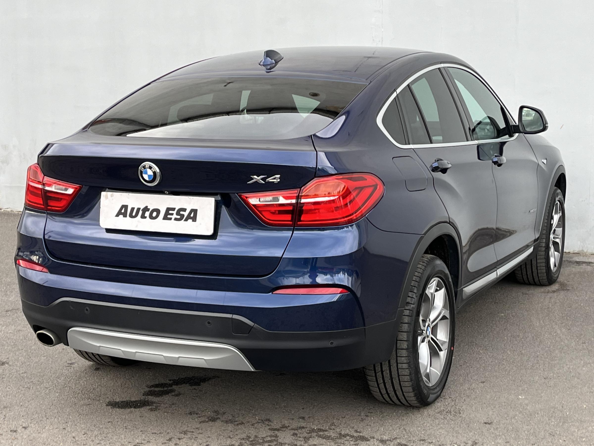 BMW X4, 2015 - pohled č. 6