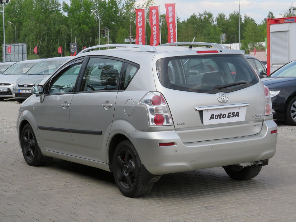 Toyota Corolla Verso 2.2 D 