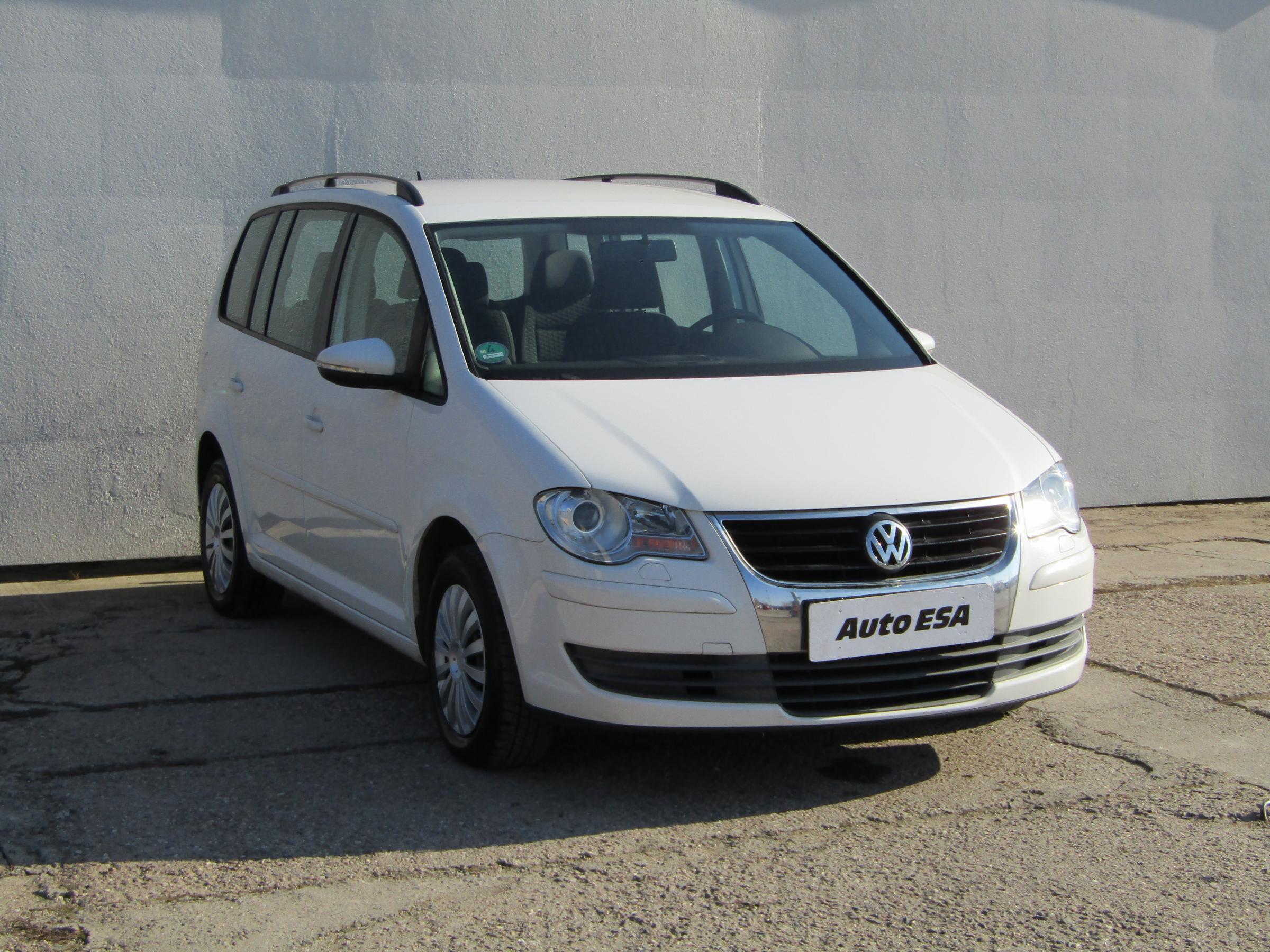 Volkswagen Touran, 2010