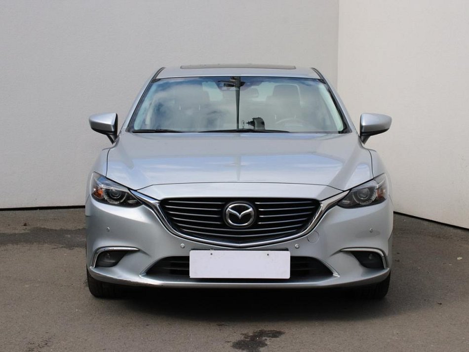 Mazda 6 2.0 i 