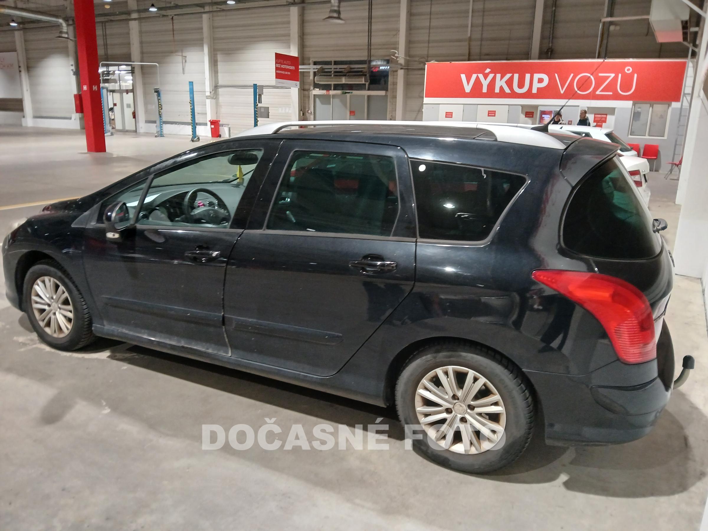 Peugeot 308, 2011