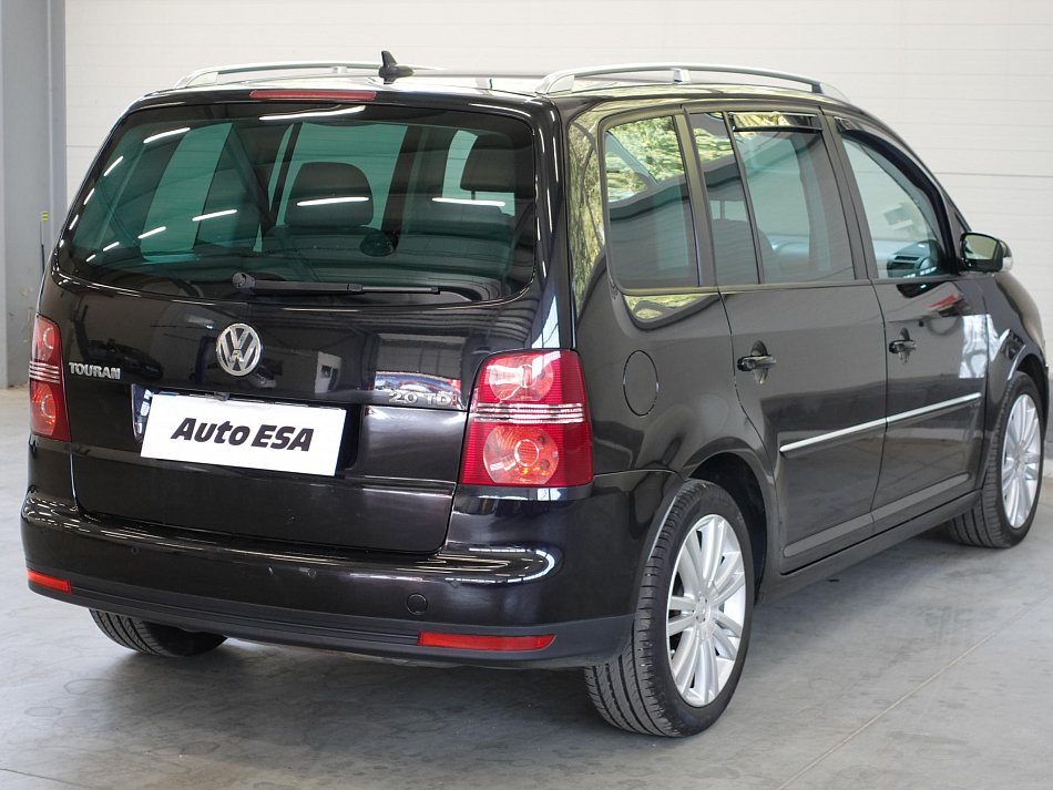 Volkswagen Touran 2.0TDi 