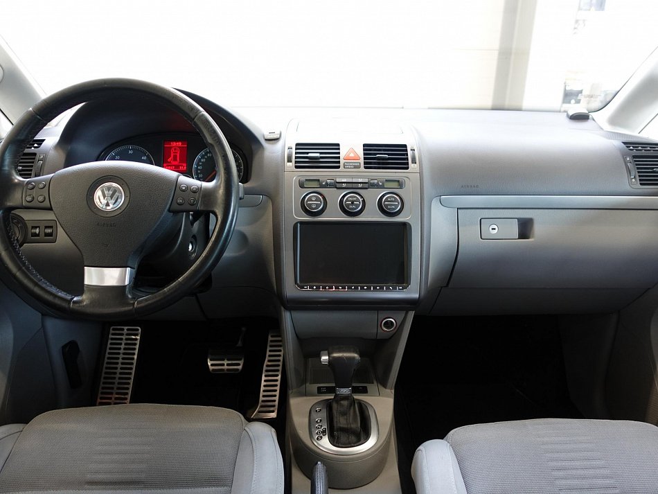 Volkswagen Touran 2.0TDi 