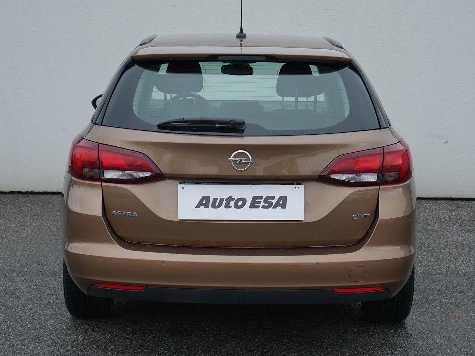 Opel Astra 1.6 CDTi 