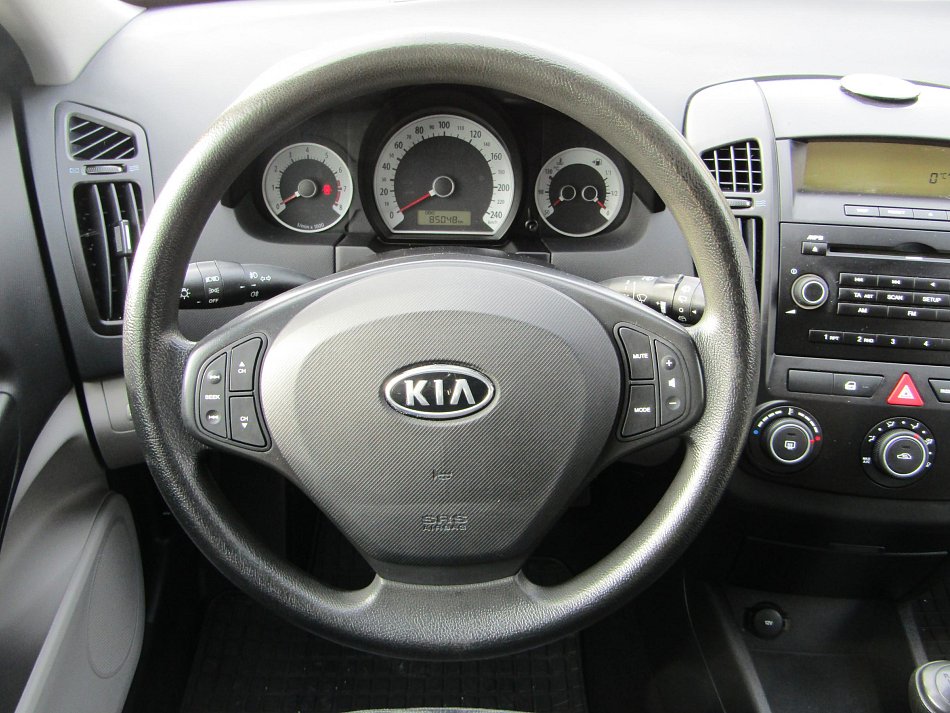 Kia Ceed 1.4i 