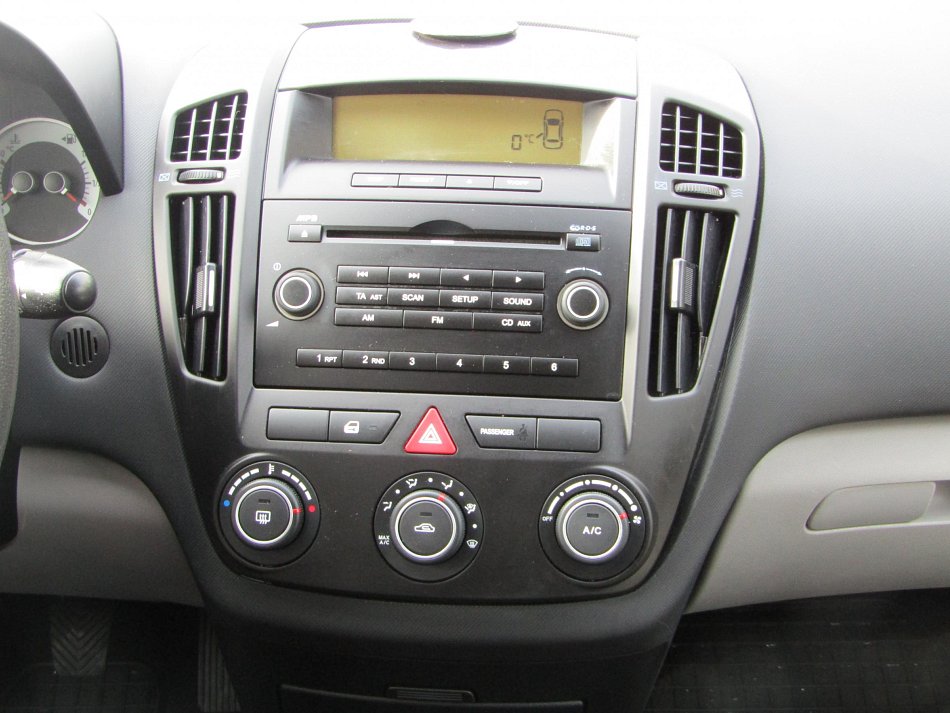 Kia Ceed 1.4i 