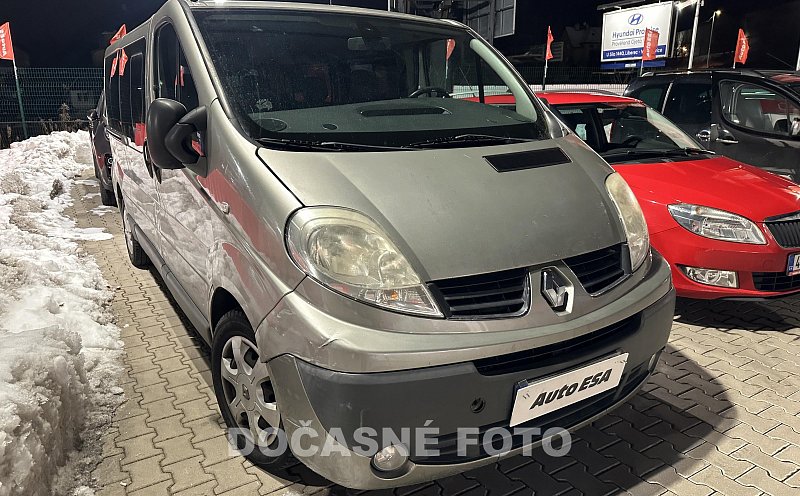 Renault Trafic 2.0dCi  L2 5míst