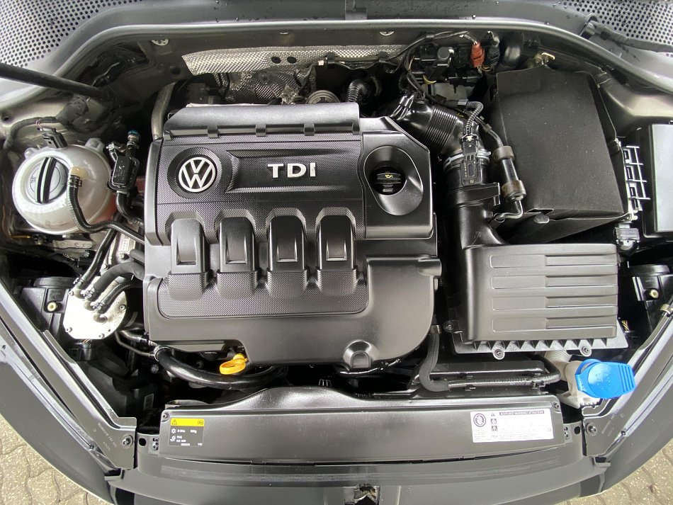 Volkswagen Golf 1.6 TDi 